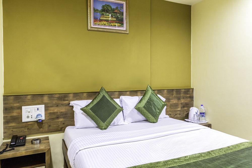 Hotel Arma Residency Мумбаи Экстерьер фото