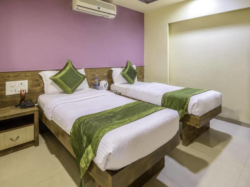 Hotel Arma Residency Мумбаи Экстерьер фото